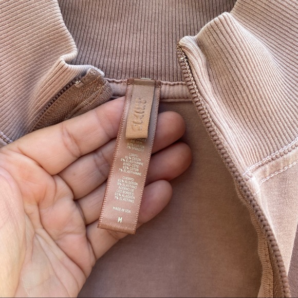 SKIMS Cropped Zip Jacket Size M - Picture 7 of 9